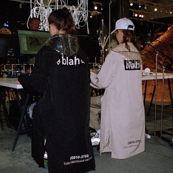 Taka Original Blah Trench Coat - Picture 3 of 3